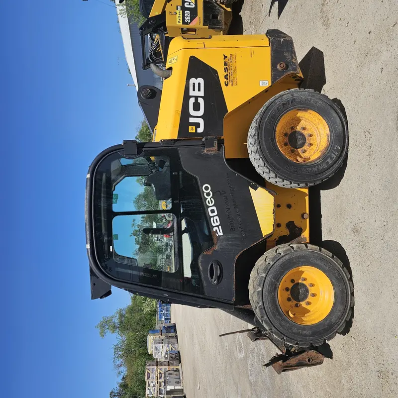 2011 Jcb 260 Skid Steer Loader — Used, No Bucket Included 1