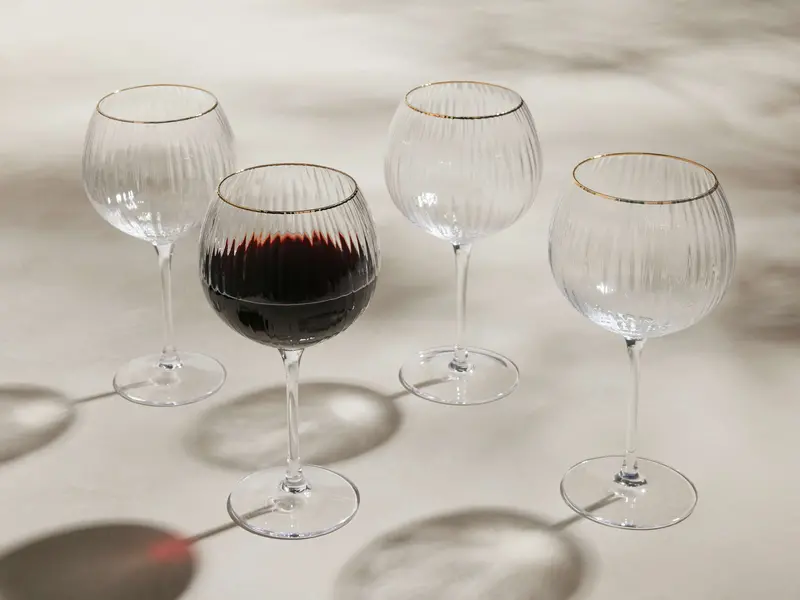 Anisa Set Of Four Red Wine Stemware 1
