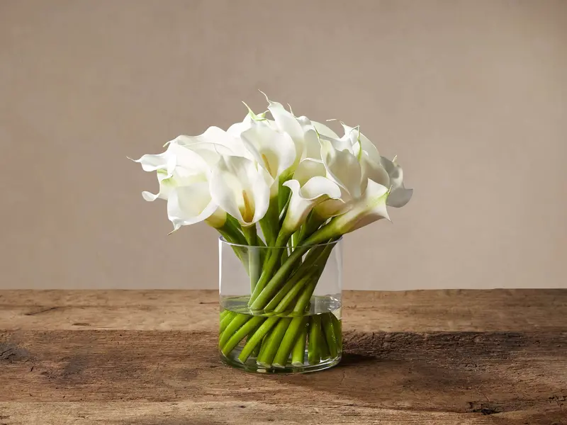 Classic Vase Featuring Lifelike Calla Lilies 1