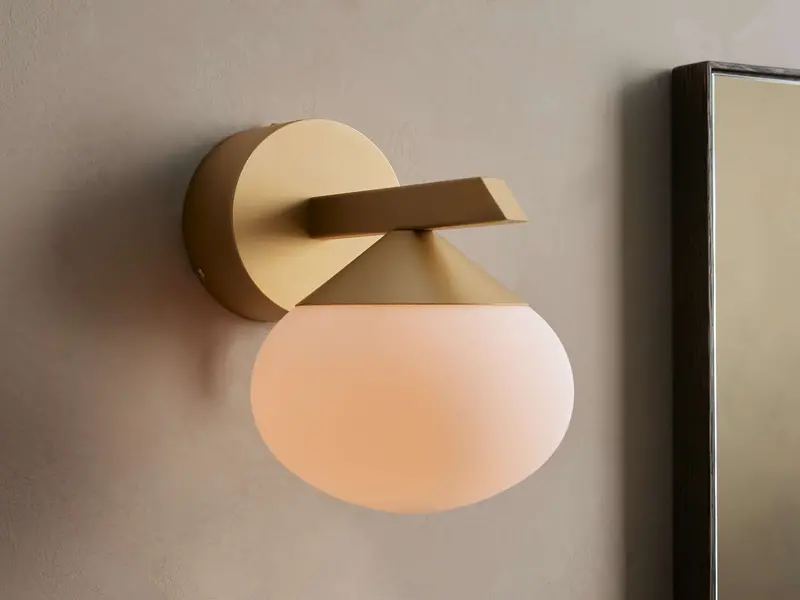 Costella Compact Wall-Mounted Sconce 1