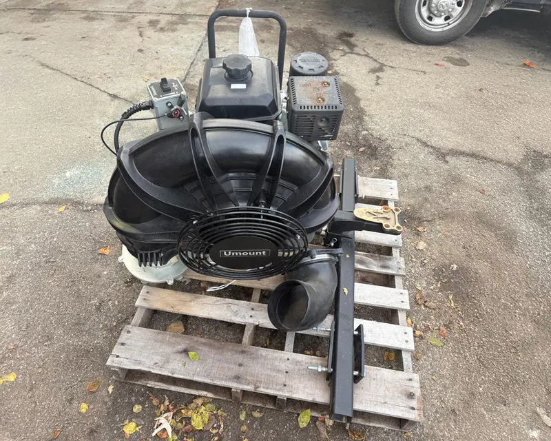 Demo Unit: Umount Ub-14H Front-Mount Blower – Hand-Controlled, Kohler Ch440 Engine, 14 Hp 1
