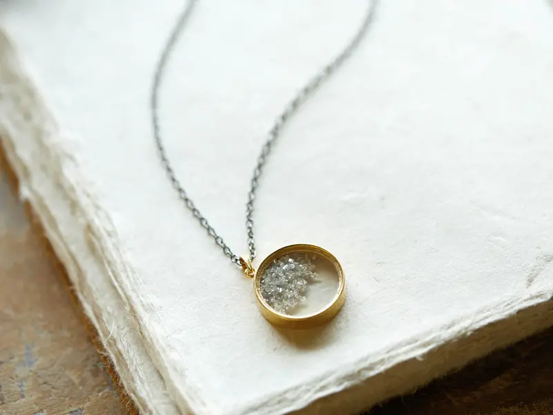 Diamond-Cut Shaker-Style Pendant Necklace 1