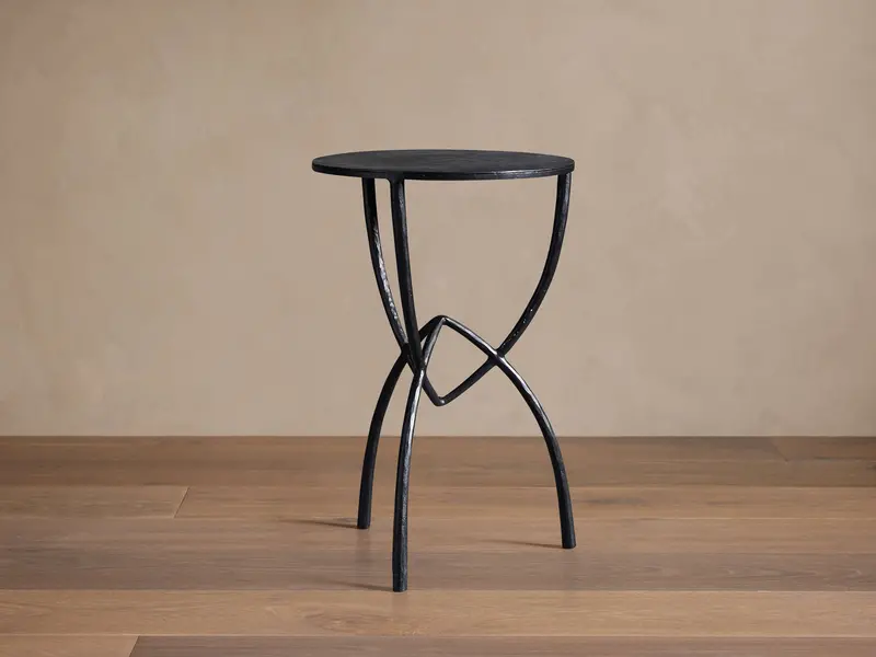 Jedrek Contemporary Martini Table 1