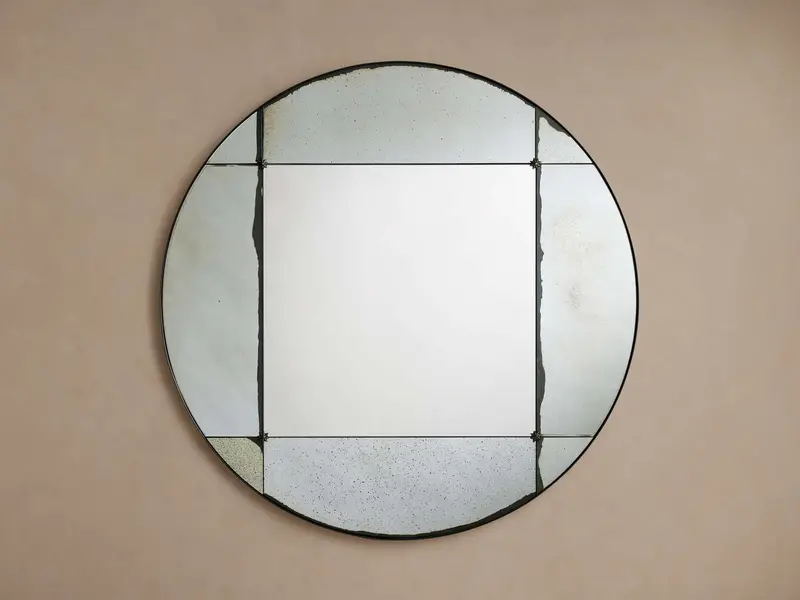 Madera Round Wall-Mounted Mirror With Clean Profile 1