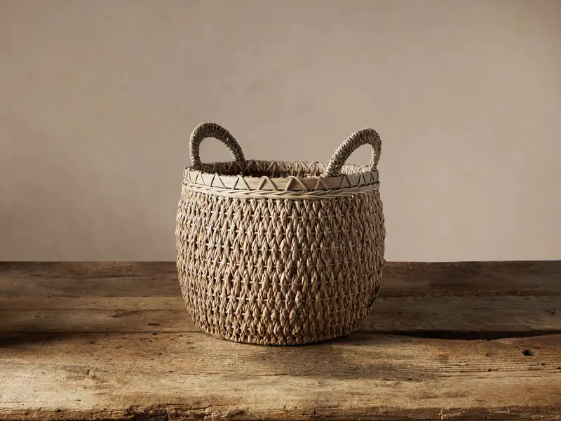Natural Round Entryway Basket 1