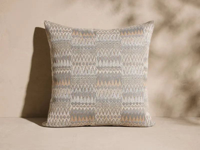 Naya All-Weather Outdoor Pillow – Fade-Resistant Polyester Cover 1