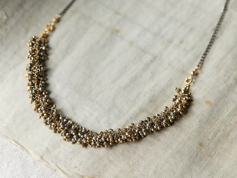 Nayala Gold Cluster Pendant Necklace 1
