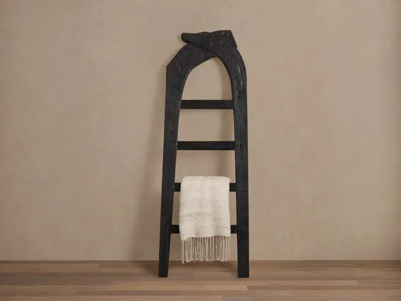 Nivalis Rustic Wooden Step Ladder 1