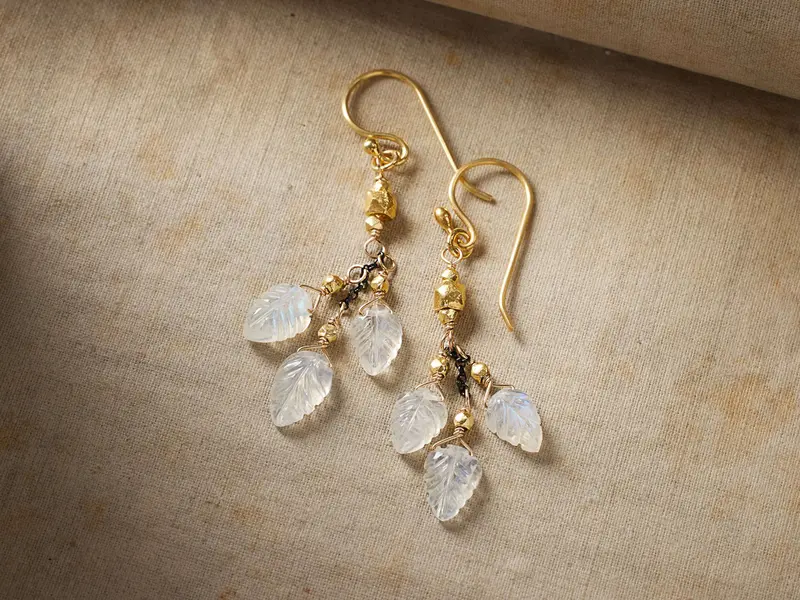 Organic Leaf-Drop Dangle Earrings 1