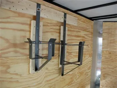 Rack'Em Ra1L Heavy-Duty Gas Can Rack — Supports One 5-Gallon Can 1