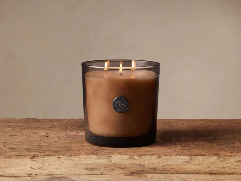 Sandalwood Leaf & Tobacco Luxury Scented Candle 1