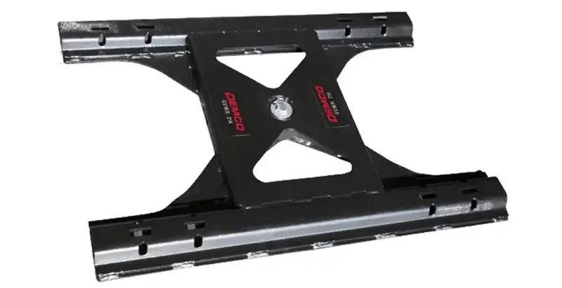 Demco 6140 Integrated Side Rail System – Compatible With B&W Turnoverball Hitch 1