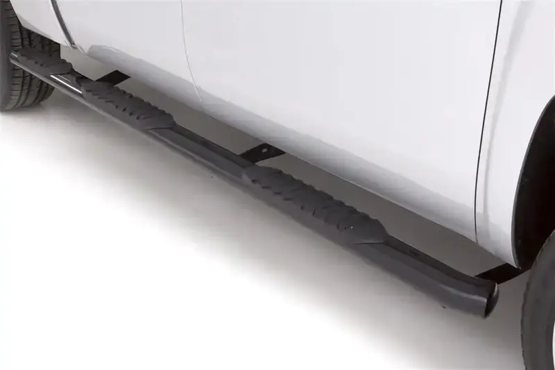 Lund 5-Inch Oval Wheel-To-Wheel Nerf Bars – Black, Model 260105008 1